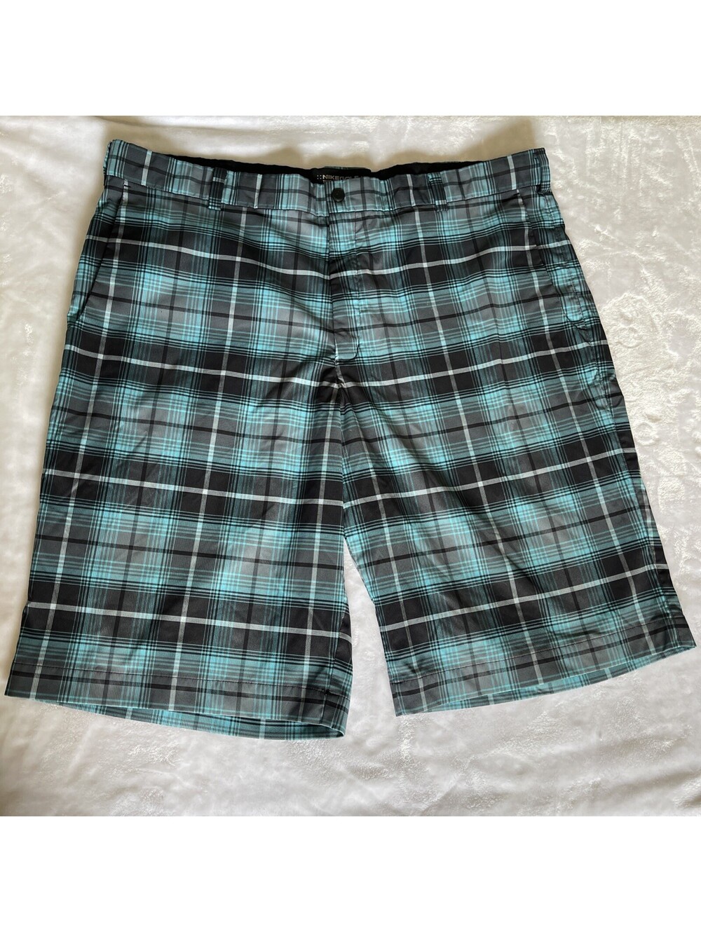 Nike Golf Tour Performance Dry Fit Men’s Black Blue Plaid Short Size 40
